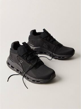 On Cloudnova 2 Running Sneakers 9.5